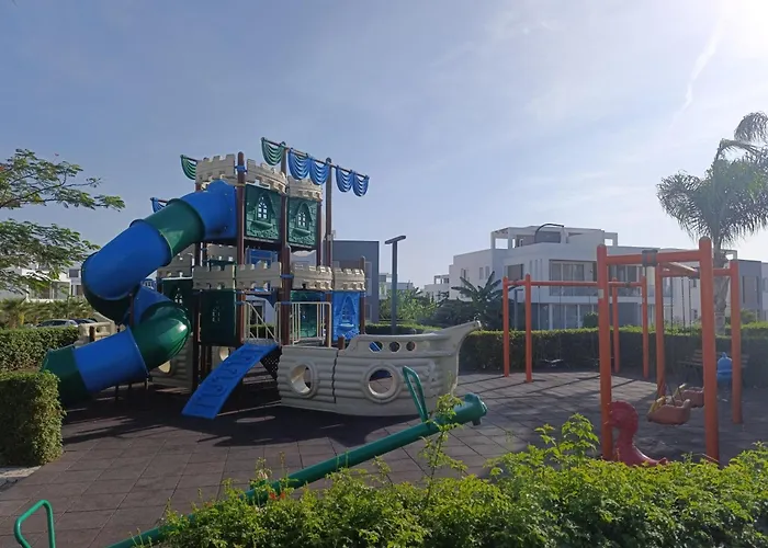 Four Seasons Life 1, With One Bedroom * Trikomo