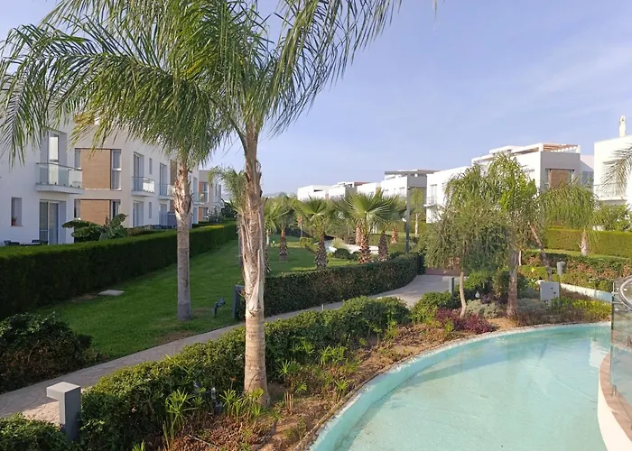 Four Seasons Life 1, With One Bedroom アパート