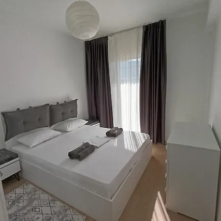 Four Seasons Life 1, With One Bedroom Appartamento